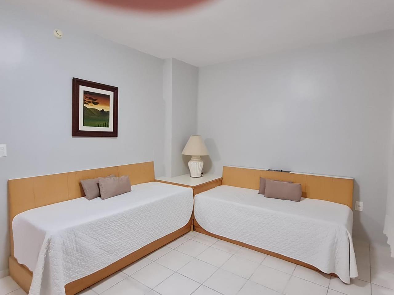 Hotel Gumz Balneario Camboriu Bagian luar foto